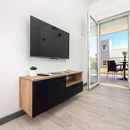 Modern With Private Balcony - Premium One Bedroom